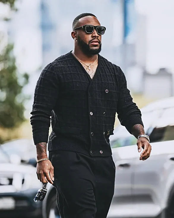 Patriots game-day look styled by Quezio