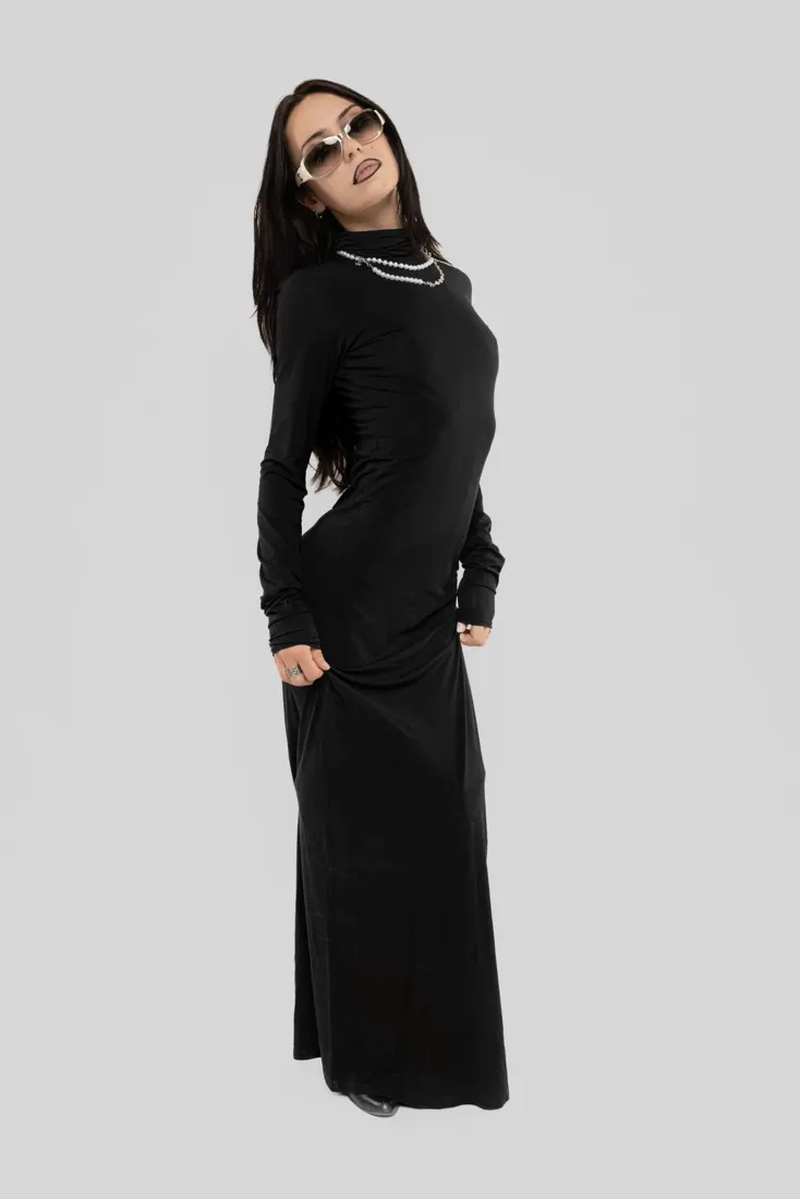 Women's editorial styled by Quezio