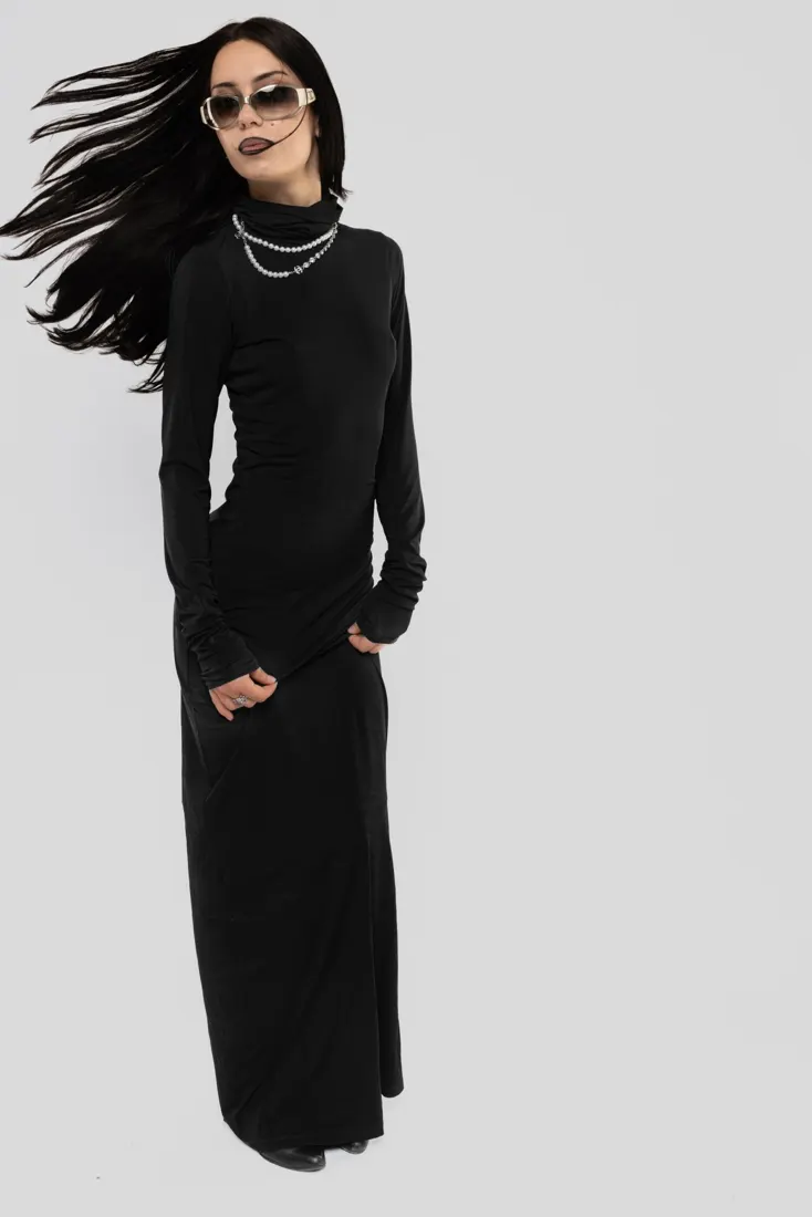 Women's editorial styled by Quezio